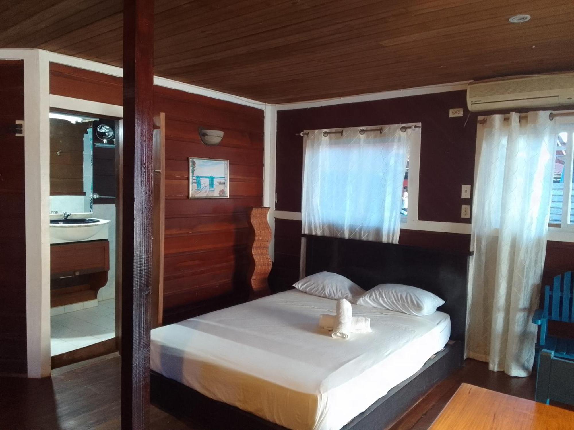 Casa Elba Sobre El Mar Villa Bocas del Toro Exterior photo